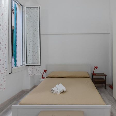 Appartamento Mattoni Rossi - Affitti Brevi Italia Gênes Extérieur photo